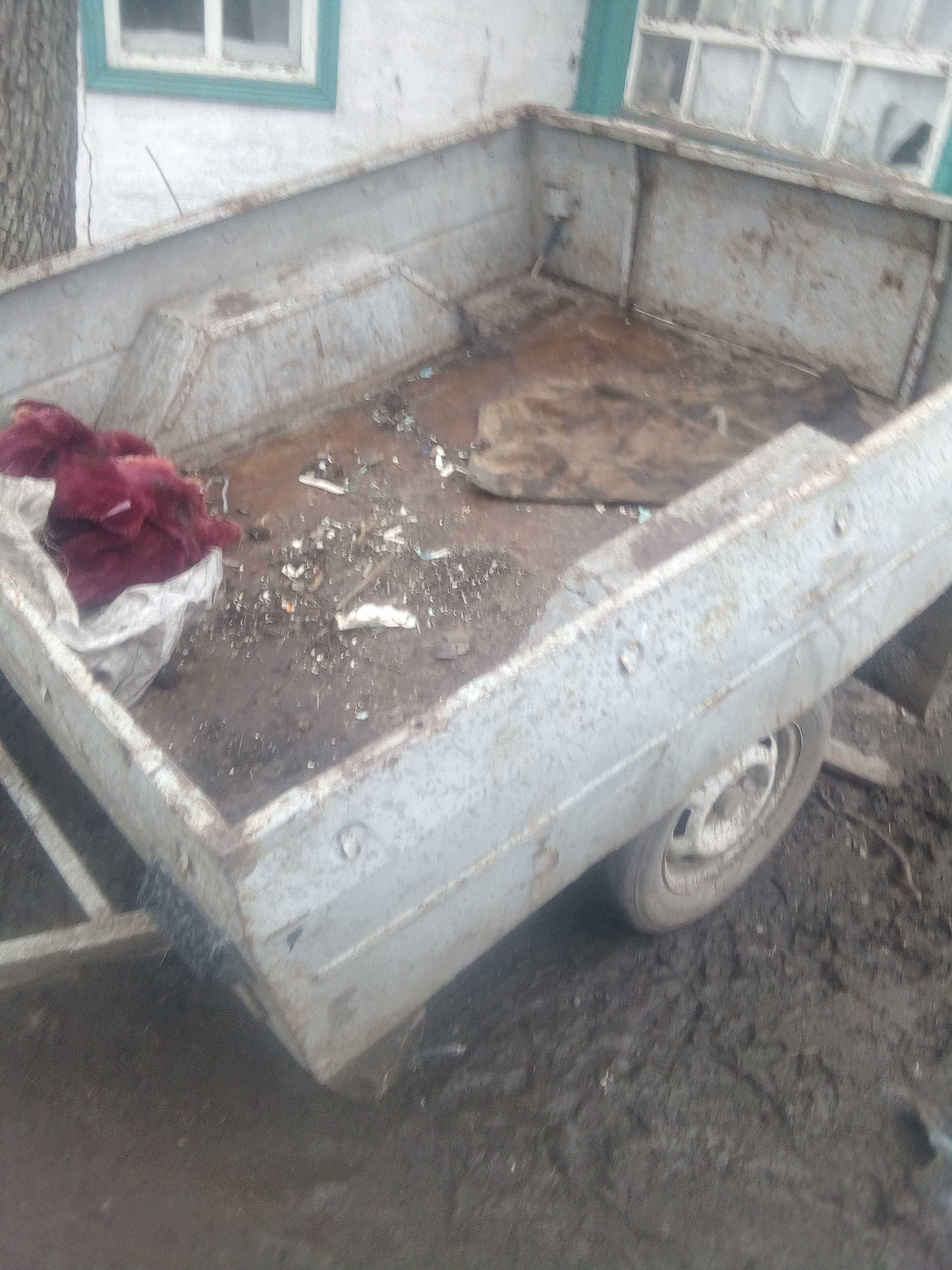 Прицеп легковой гарний.