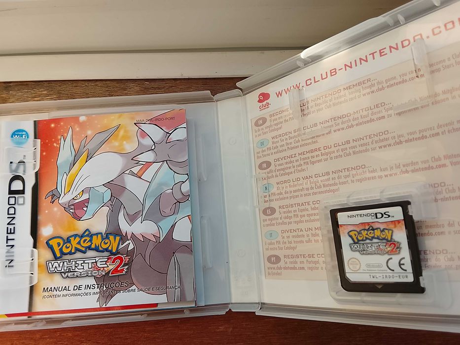 Pokémon White e White 2 (bom estado)(RESERVADO)