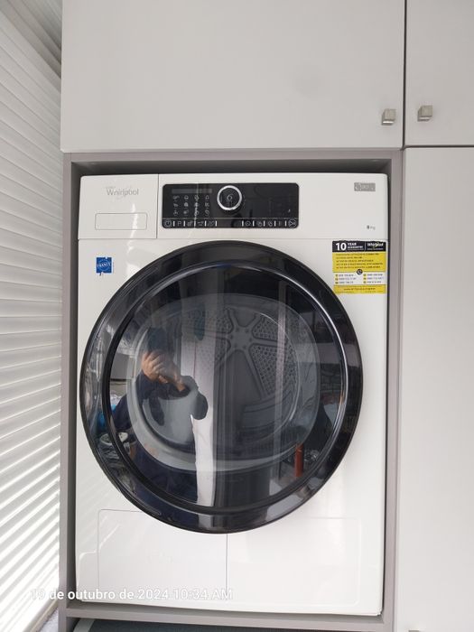 Máquina de secar roupa