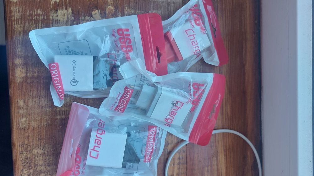 Зарядка на телефон