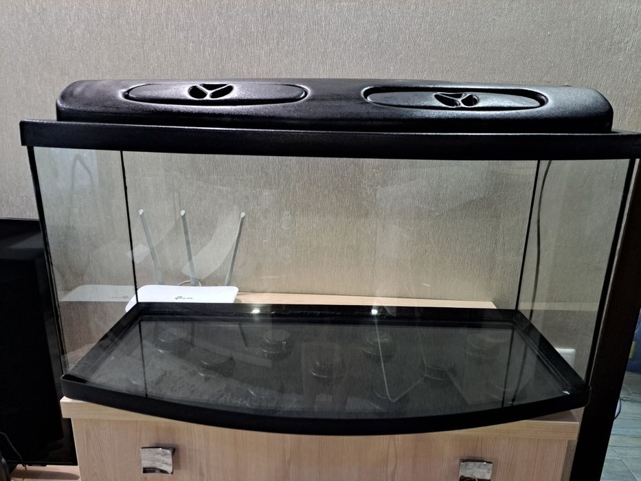 Продам акваріум на 112л Б/У