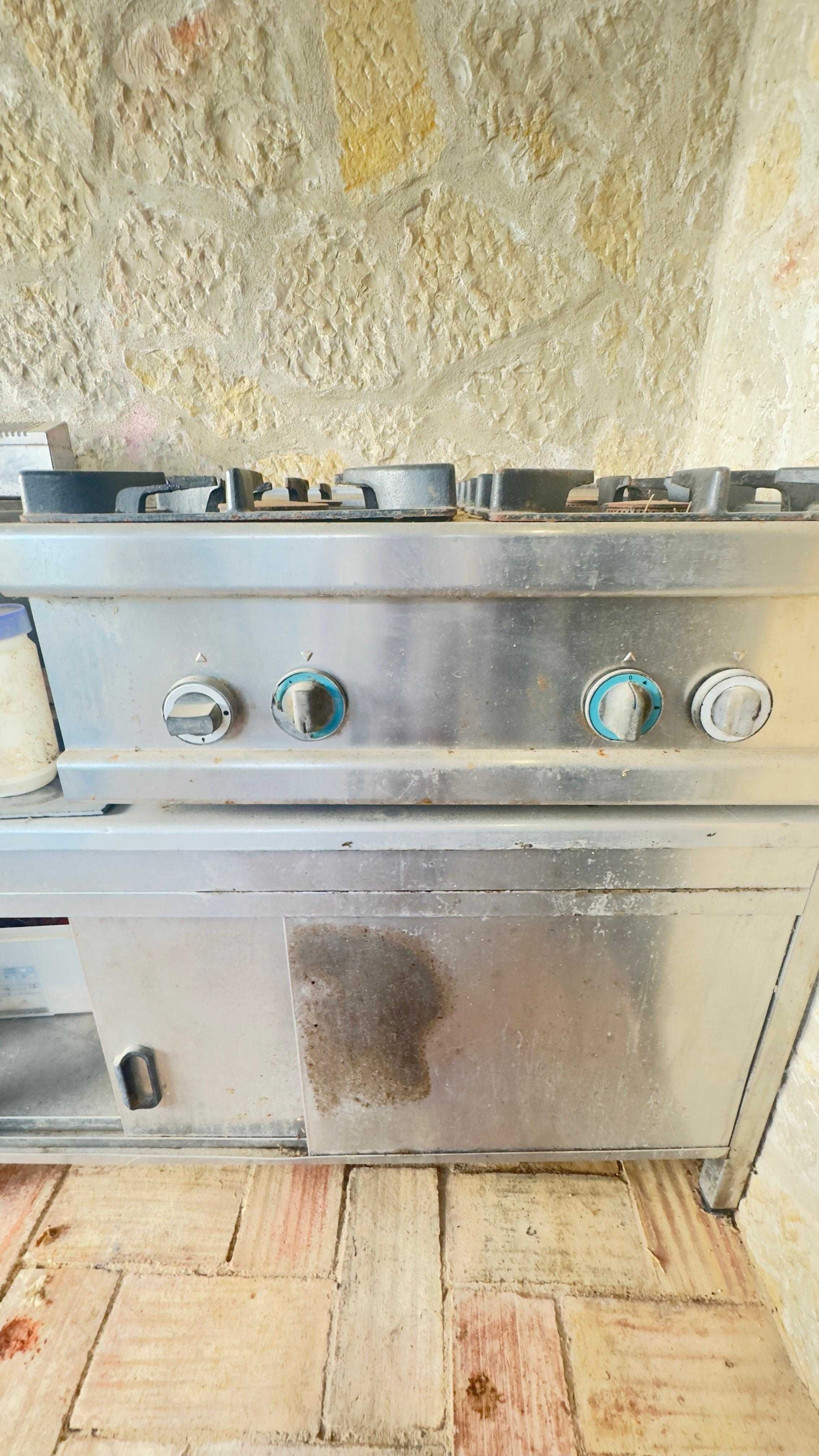 Fogão e Grelhador Industriais a Gás  ARRIS – Ideal para Restaurantes
