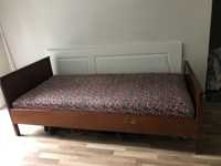 Продам дерев‘яне ліжко