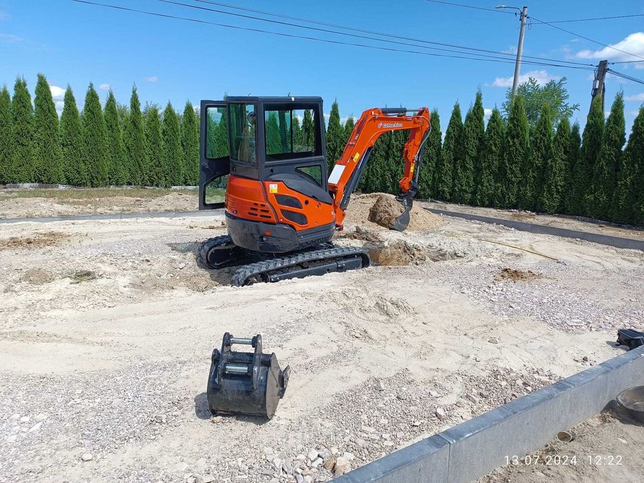 Usługi minikoparka 2.8t prace ziemne Wiertnica Młot wynajem koparka