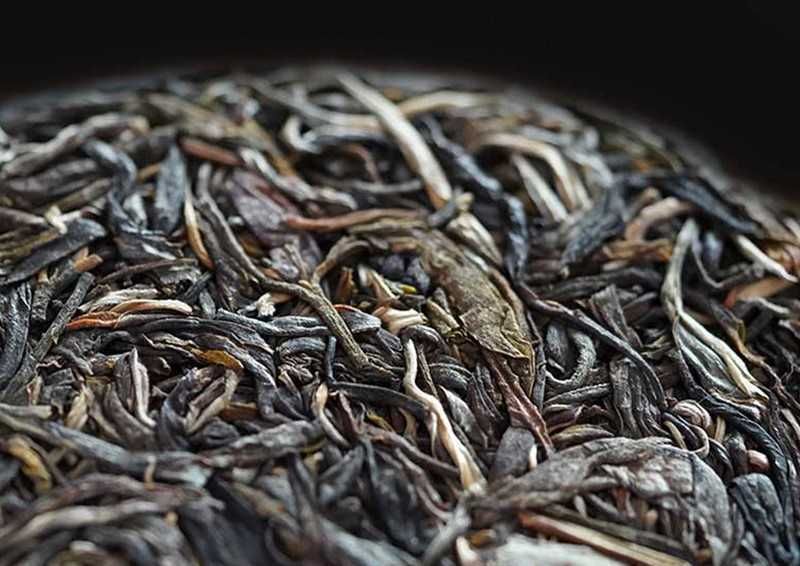 TEA Planet - Herbata PuErh Sheng prosto z Chin - dysk 357 g. z 2021 r.