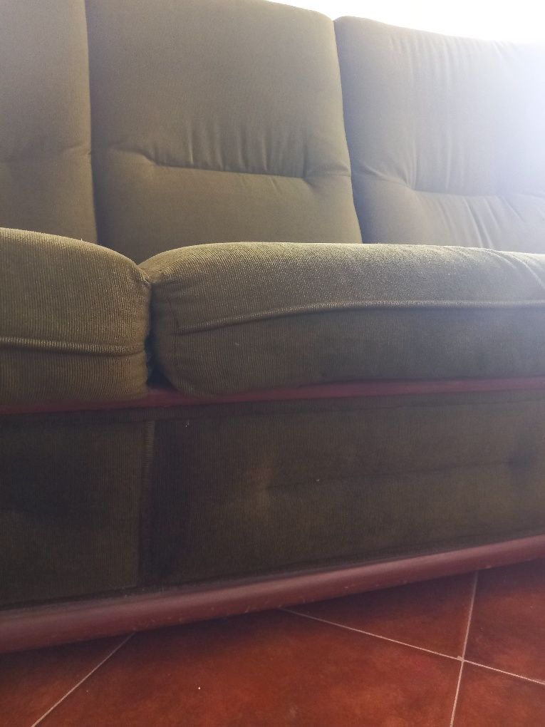 Conjunto de sofas - 3 lugares+2 poltronas