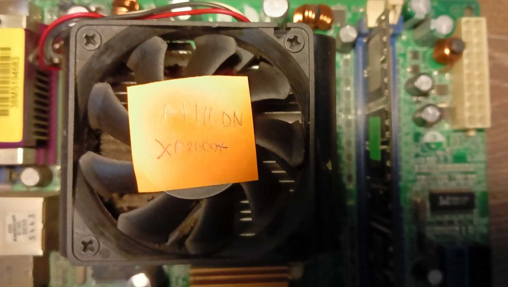 zestaw, płyta główna asrock k7vm2, procesor atholon, ram ddr 256mb