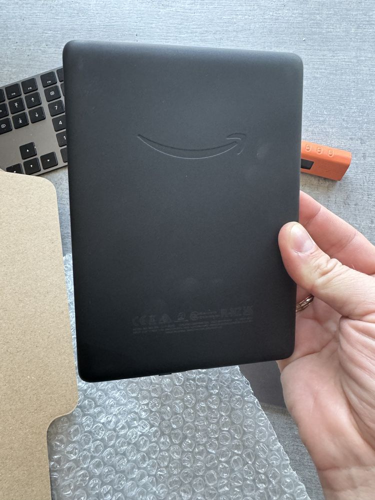 Kindle Paperwhite 2022. 7 дюймів. Refurbished. Гарантія