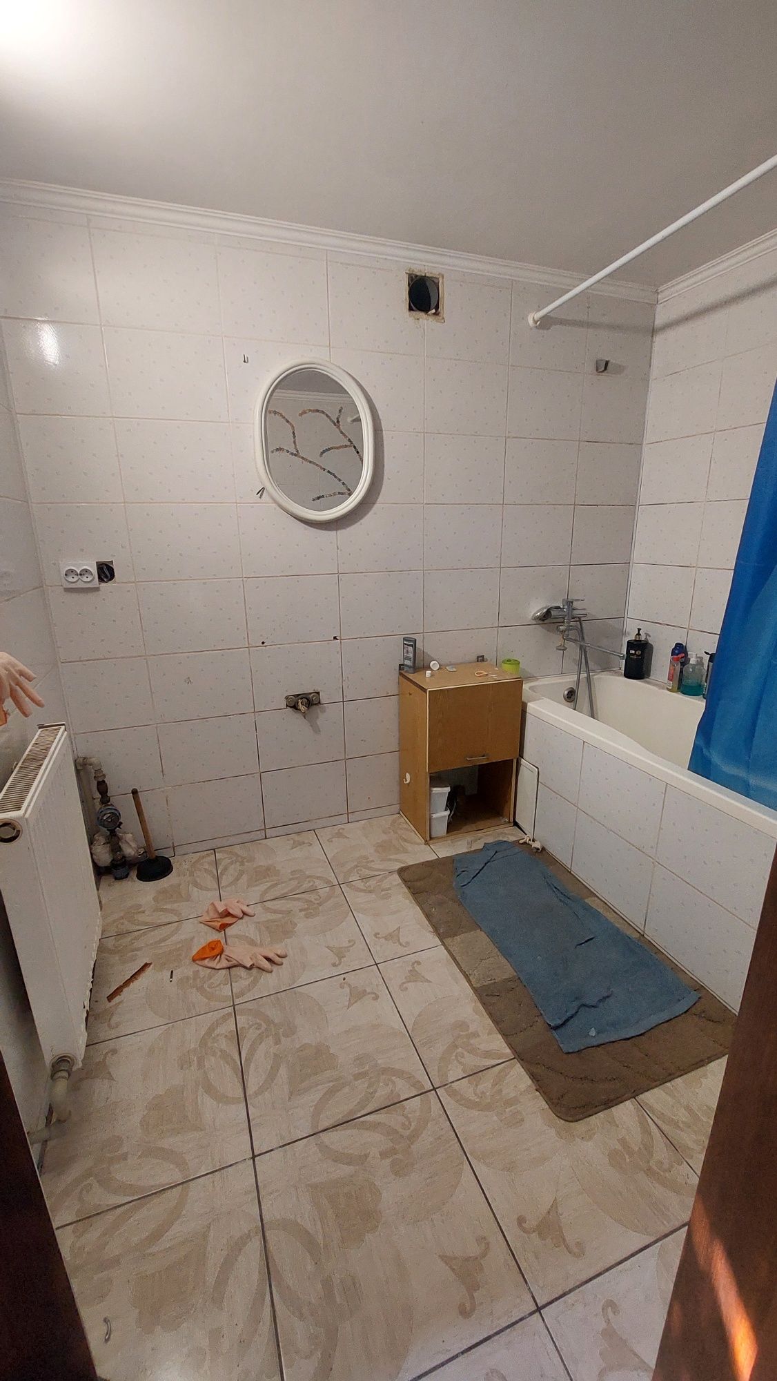 Продам 3-кімнатну квартиру. Вул.Коцюбинського,72.