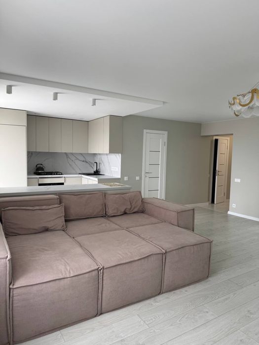 Трохкімнатна квартира в центрі міста з автономним опаленням