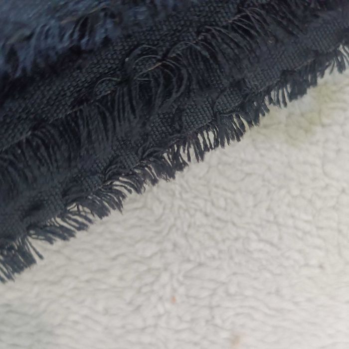 Kupon czarnego materiału