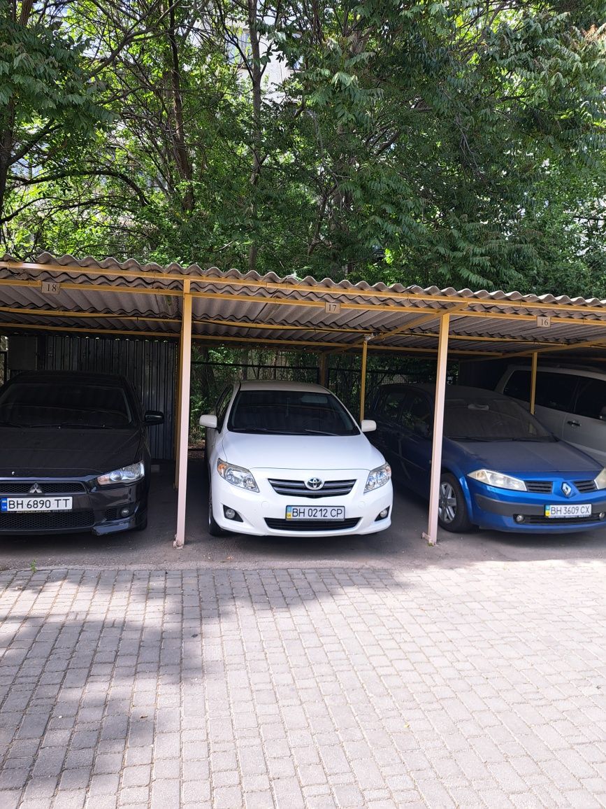Продам паркомісця
