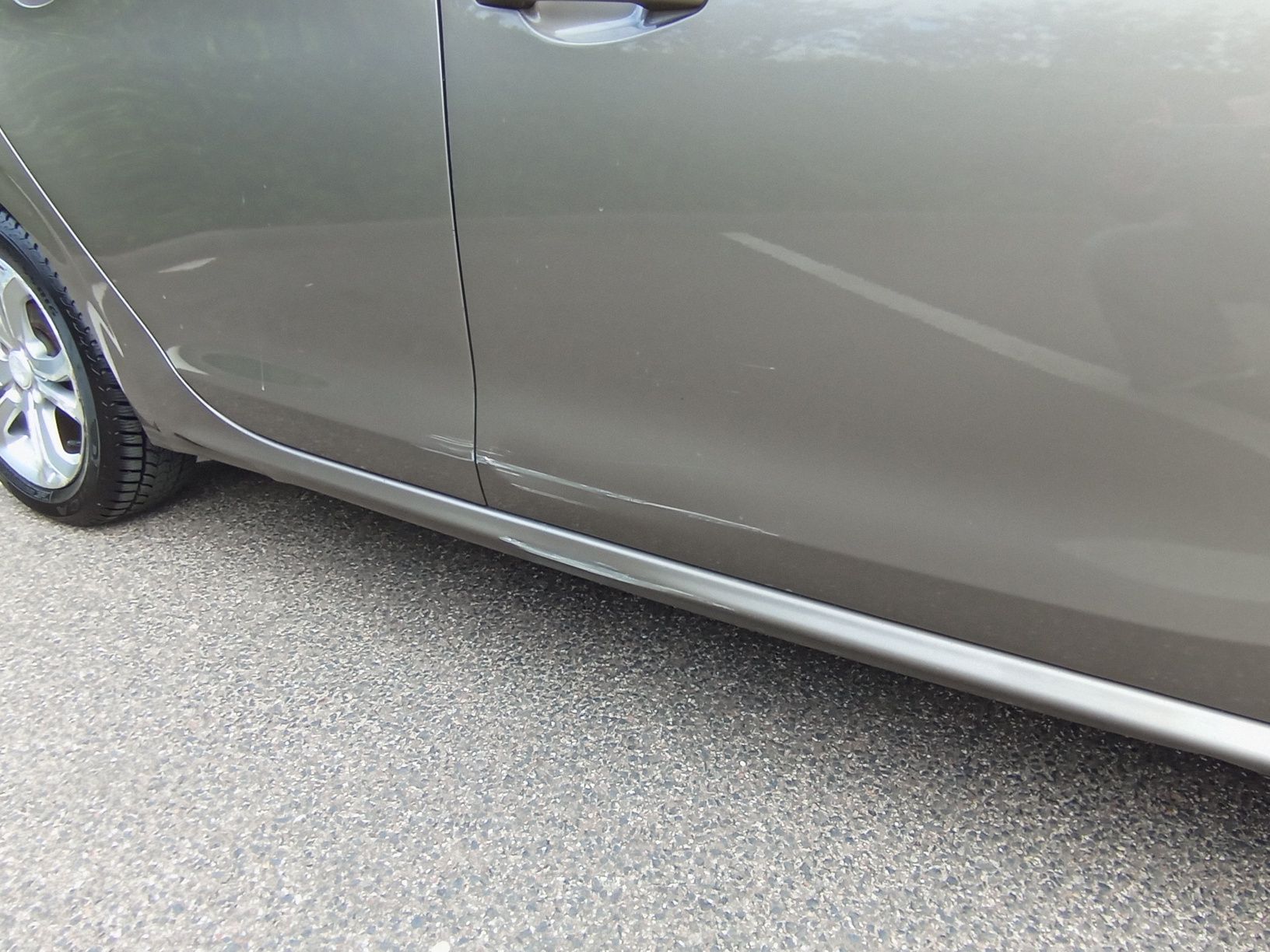 Peugeot 208 allure 2013 rok