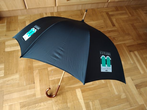 Duży czarny parasol Kraków i okolice