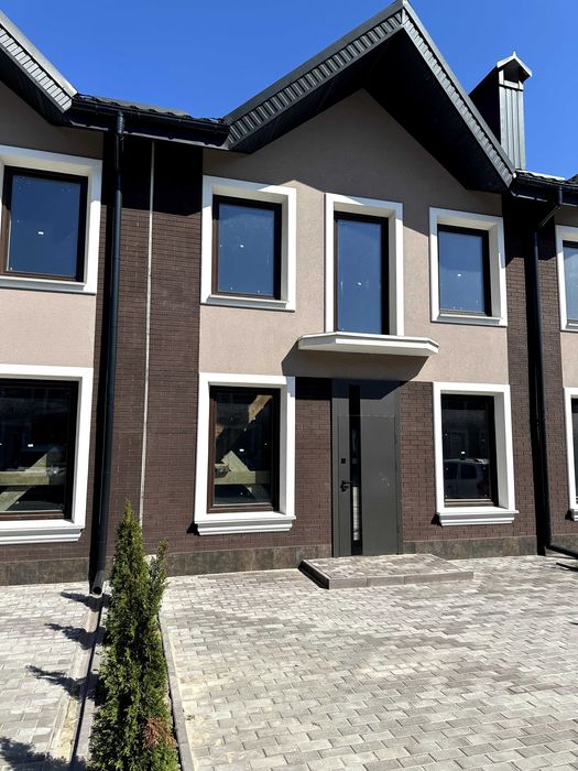 Продаж таунхауса 84 м² у Зарічанах