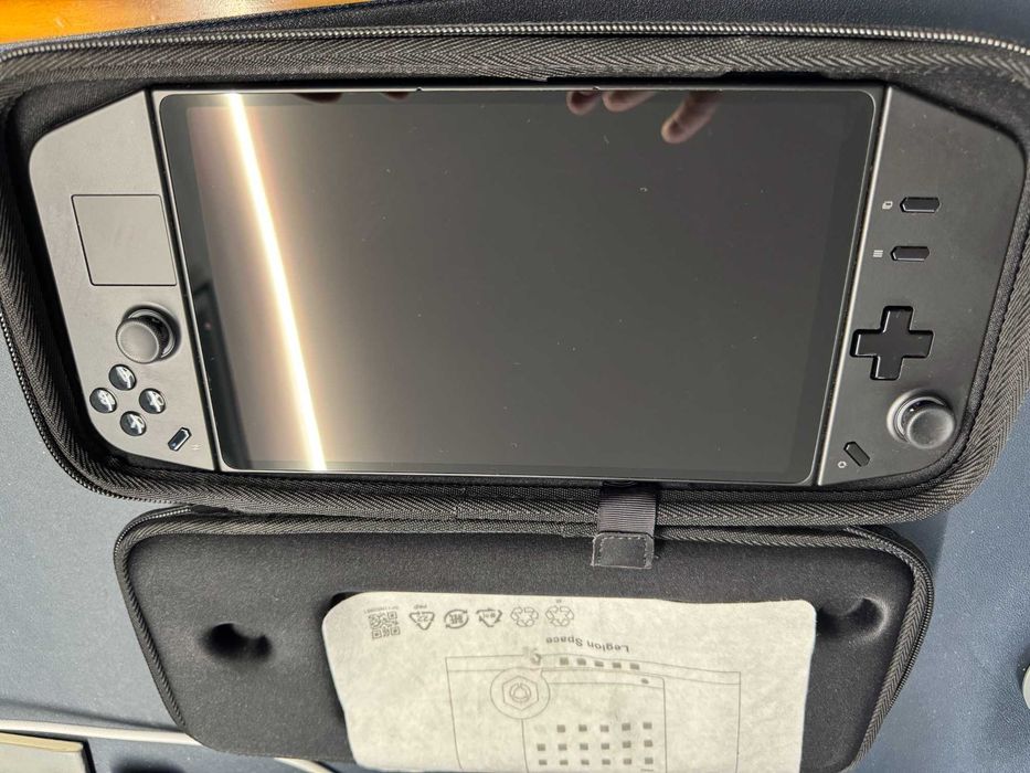 Consola LEGION GO - lenovo