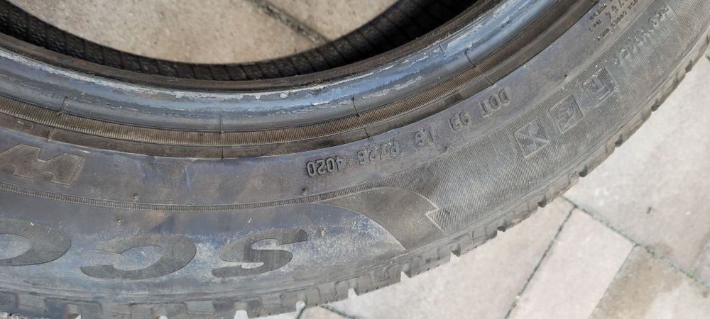 Opony zimowe Pirelli scorpion 215.60.17