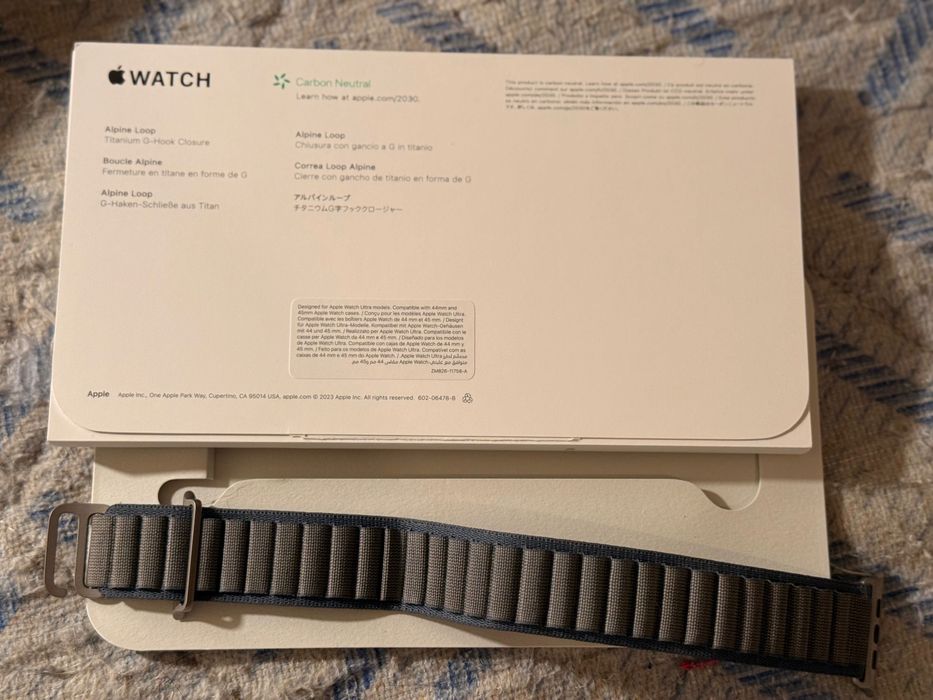 Pulseira Alpine Loop em titânio Azul p/ Apple Watch Ultra de 49mm