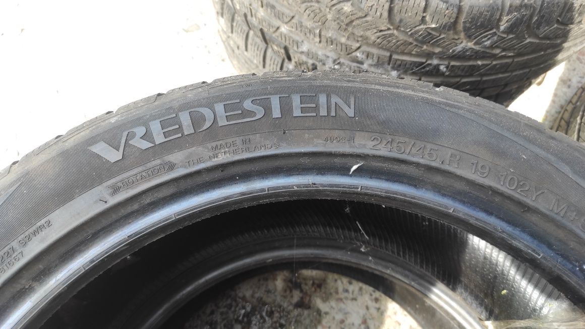 Vredestein Wintrac Xtreme Z  245/45r19