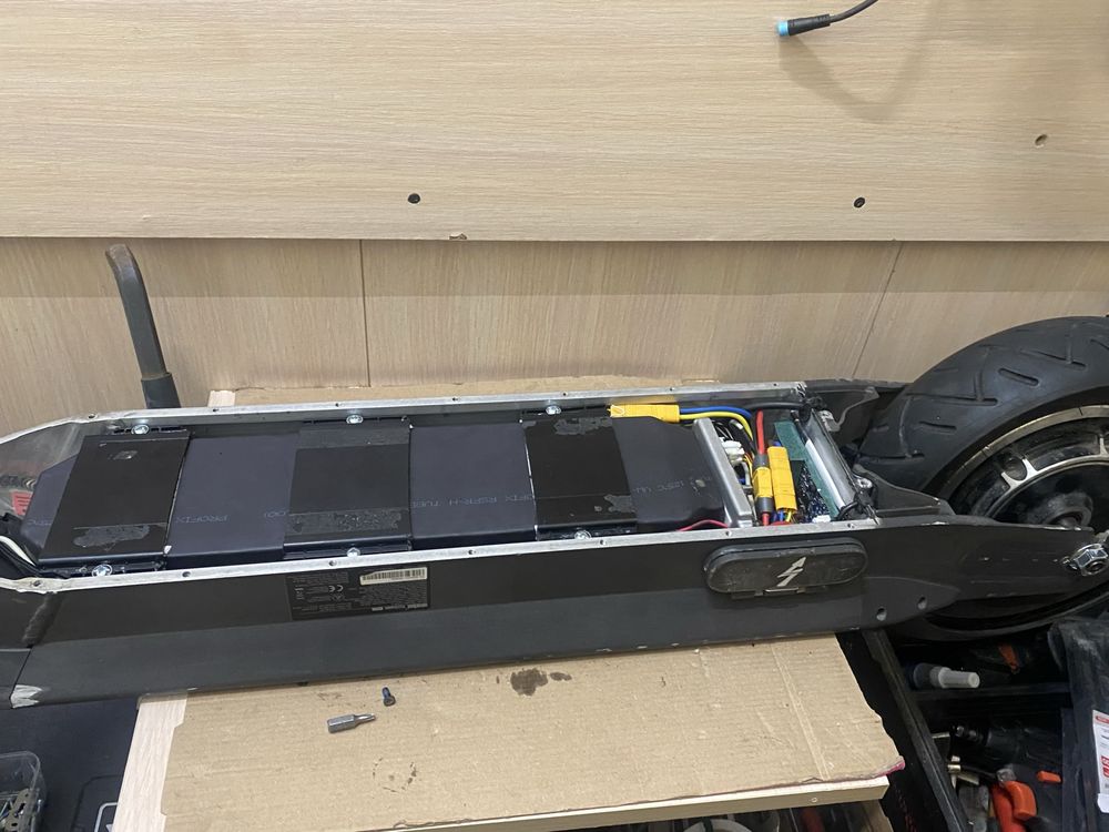 Ninebot Max G30 2WD ( повний привід)