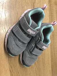 Buty sportowe Bejo rozmiar 28 wkładka 17,5cm