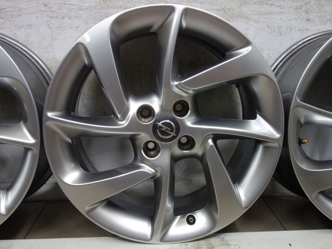 17/4x100 Felgi Aluminiowe Oryginalne Opel Astra Corsa Tigra Jak nowe