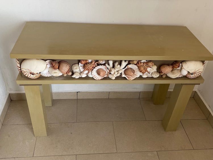 Console e espêlho de búzios e conchas
