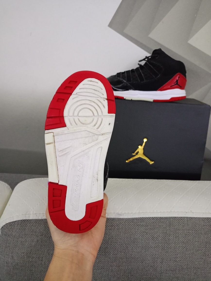 Buty Nike Air Jordan Max Aura 11 rozmiar 28 chłopięce