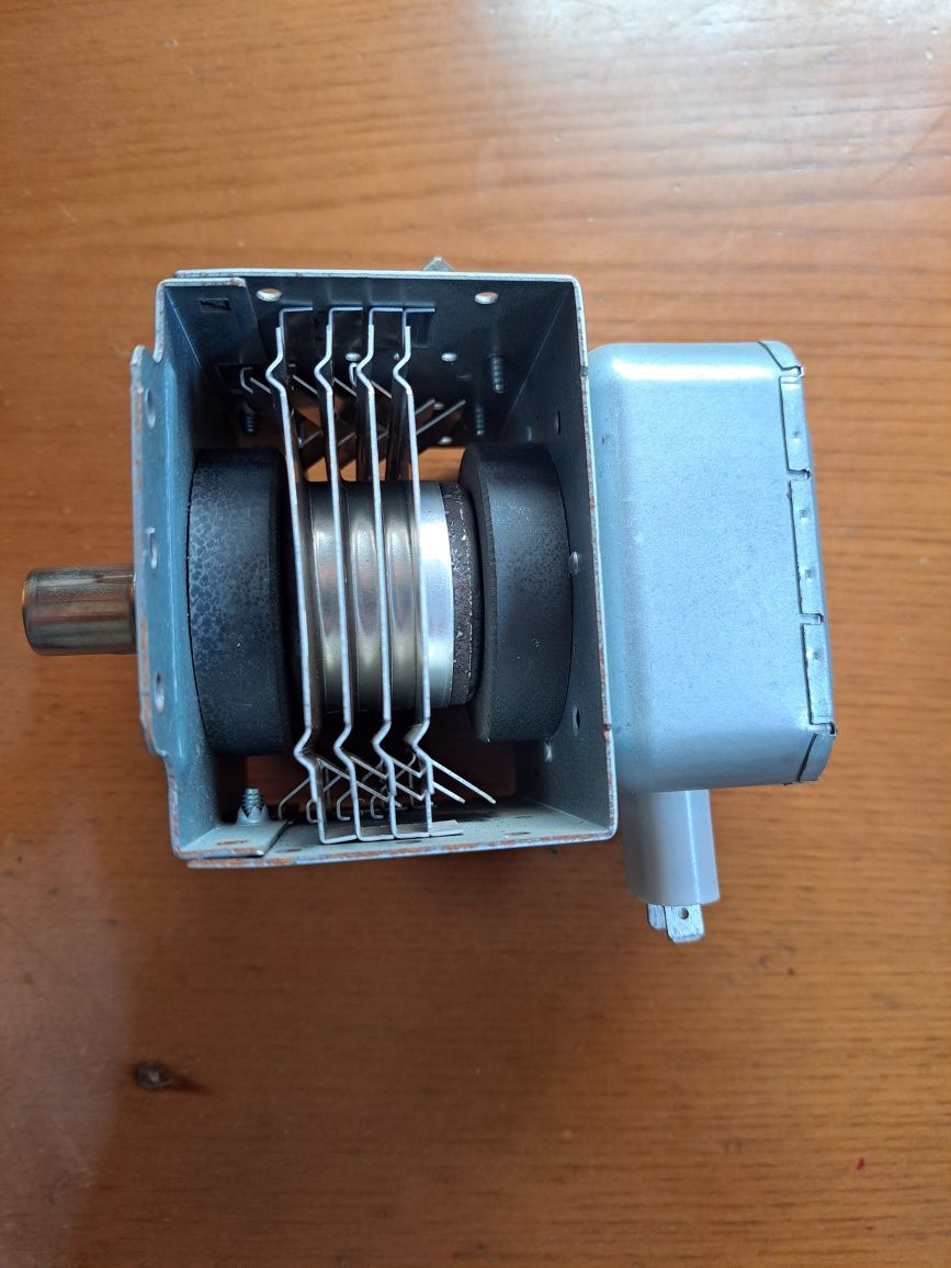 Magnetron de Microondas