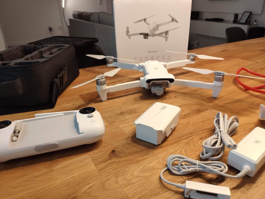 Drone fimi x8 SE muitos extras precisa de uma IMU nova