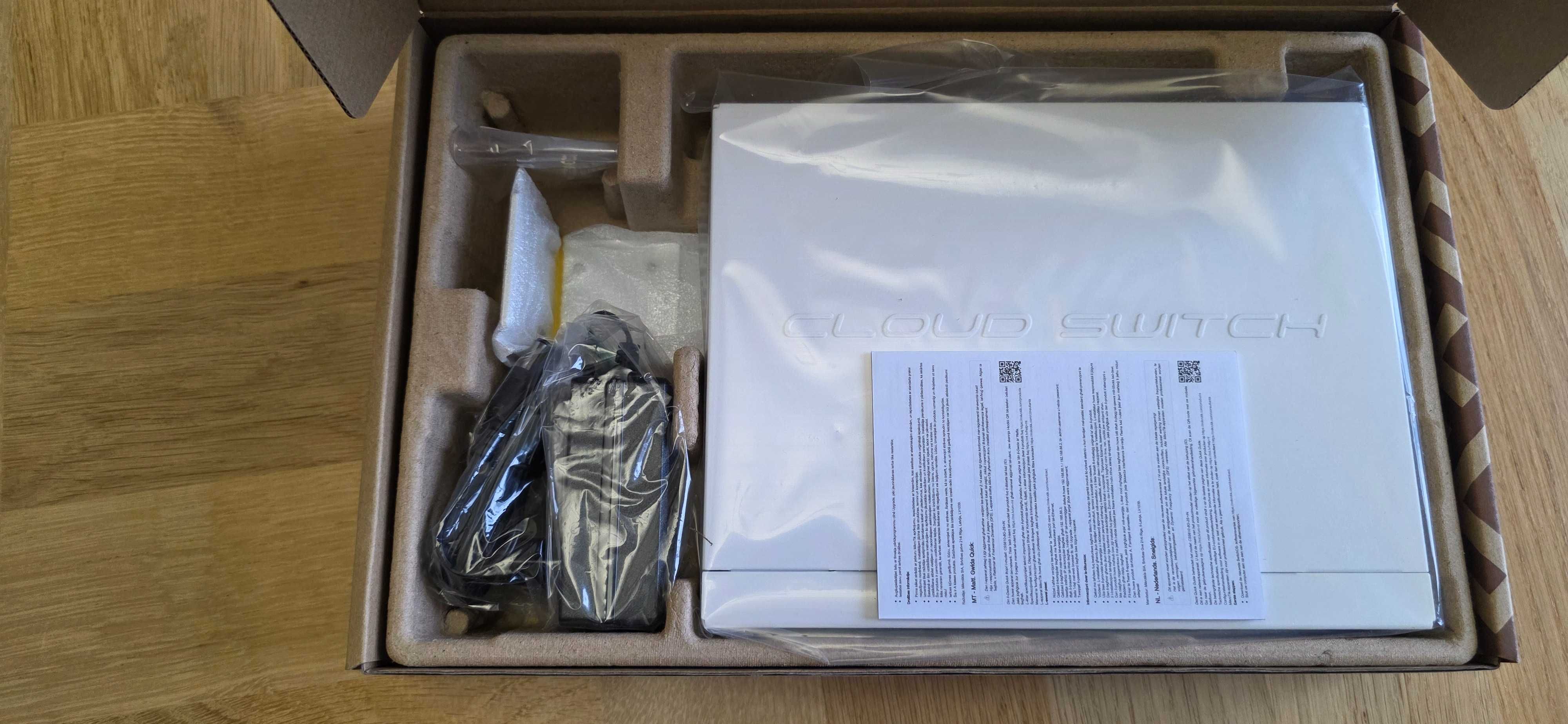Комутатор MikroTik CSS610-8G-2S+IN 8 PORT 1000M 2SFP+