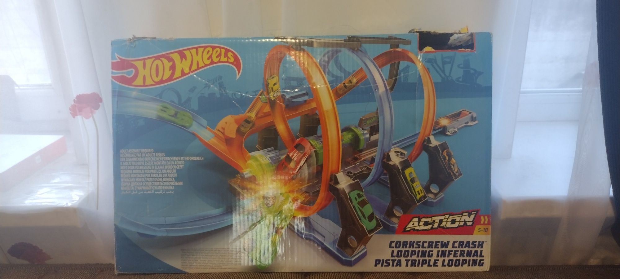 Hot wheels трек   невероятные виражи