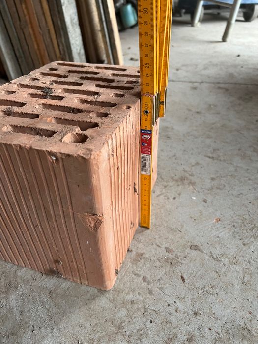 Sprzedam pustaki ceramiczne.