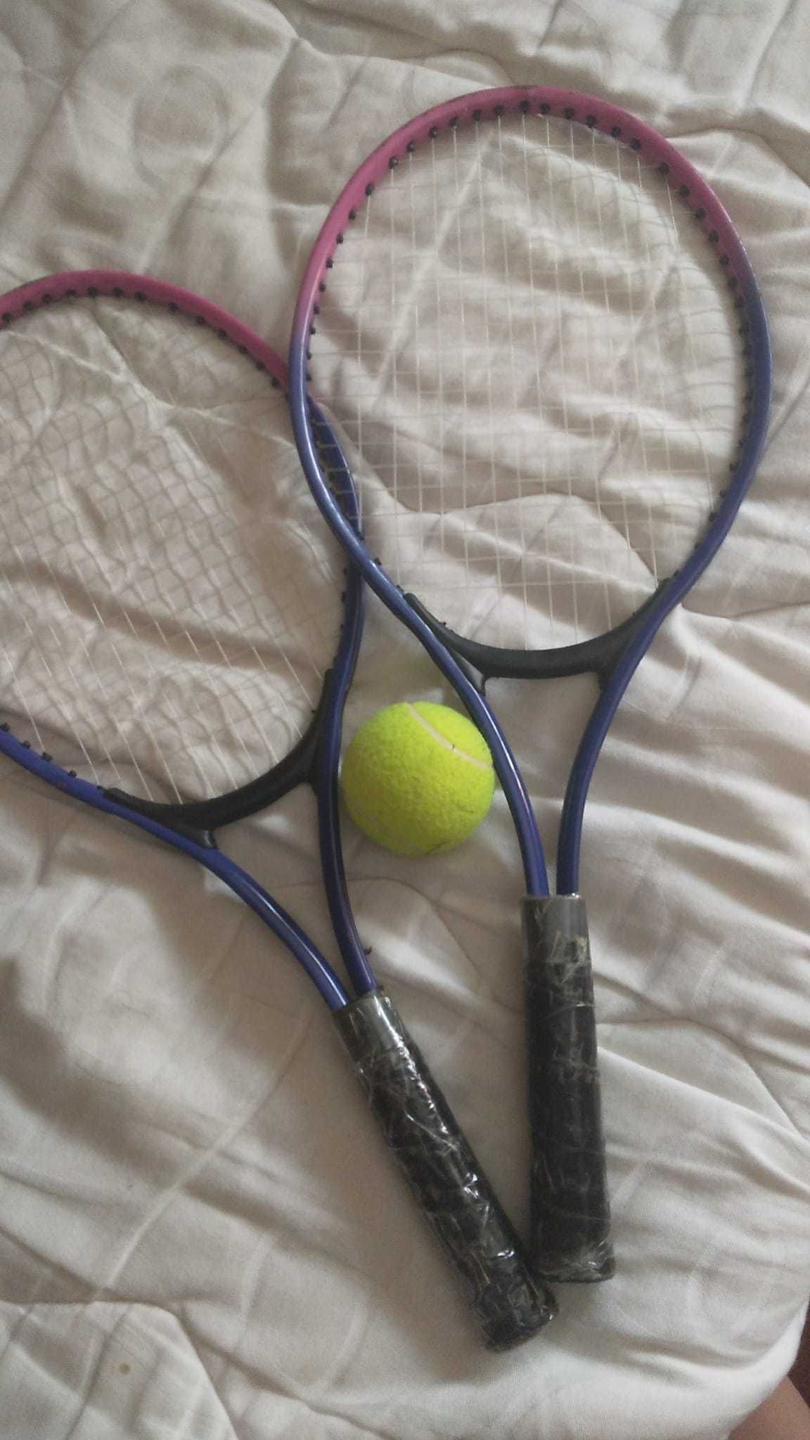 raquetes de tennis com bola e saco de transporte