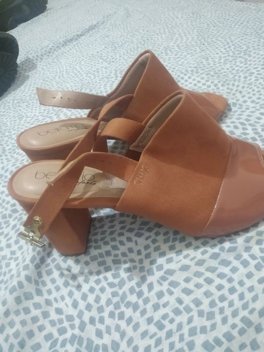 Vendo calçados urgente