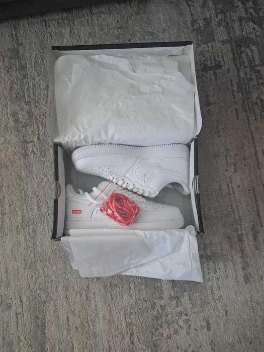 "koszykówki " Nike_Air_Force_1_LowSupreme_White r.44