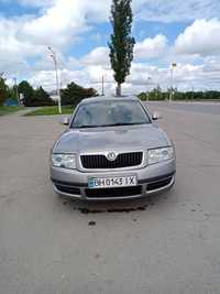 Легковое авто Skoda Superb