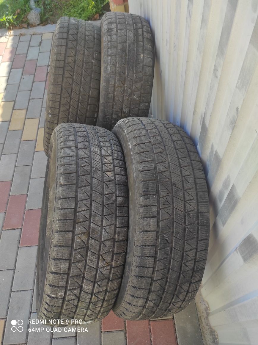 Резина APLUS 225 60 17   2024p