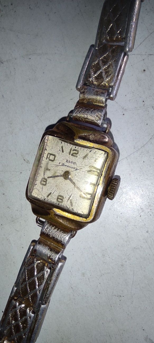 Stary zabytkowy zegarek naręczny damski Zaria 16 kamieni Jewels