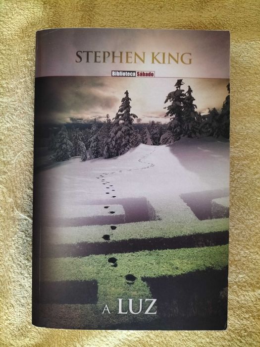 Livro The Shining / A Luz - Stephen King (Biblioteca Sábado)