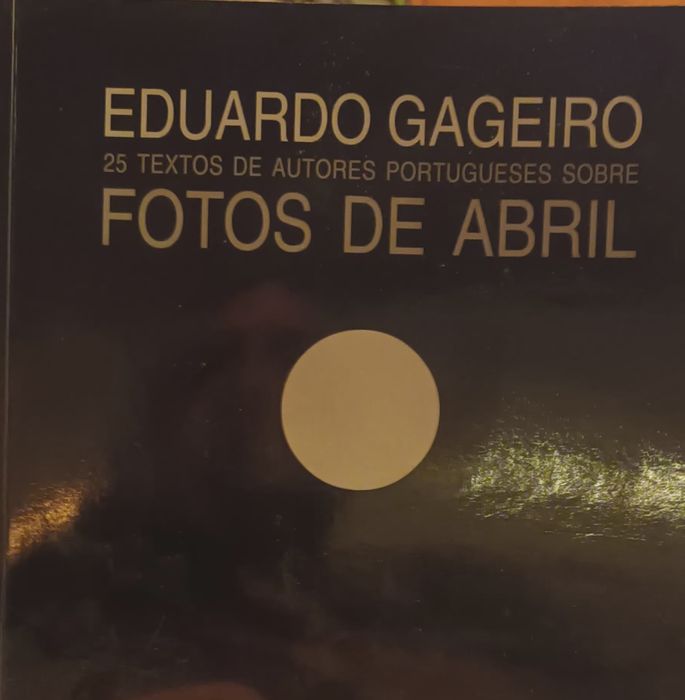 Livro com fôtos e textos