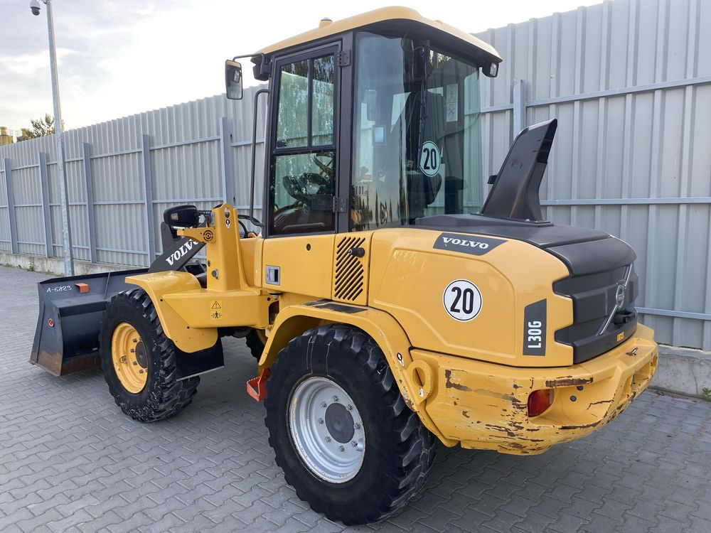 Volvo L30 z waga!!! L35 cat 906 cat 907 kubota 070 komatsu wa80