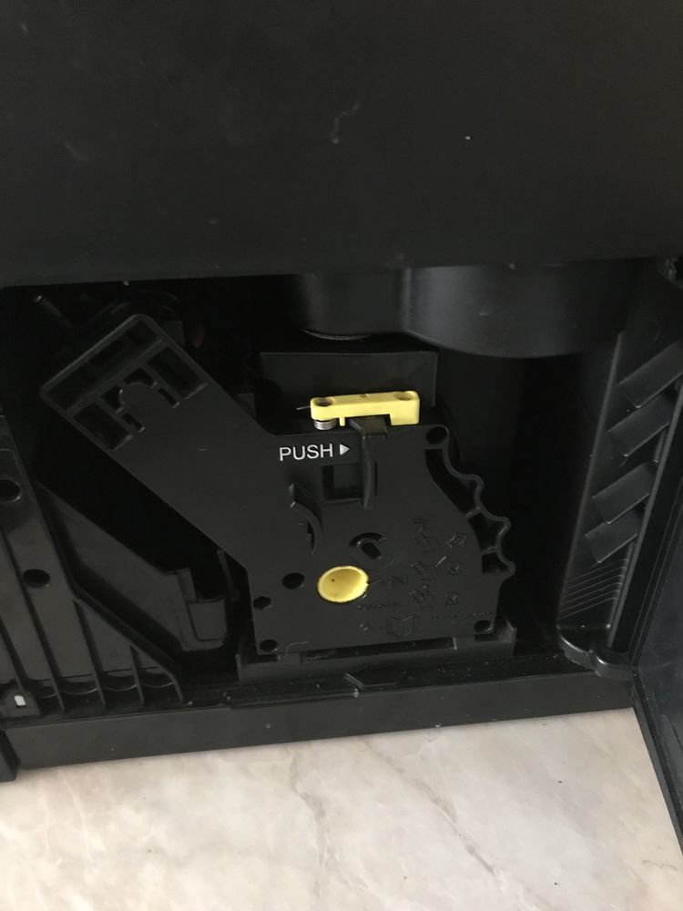 Продам кофемашину FHILIPS 8827