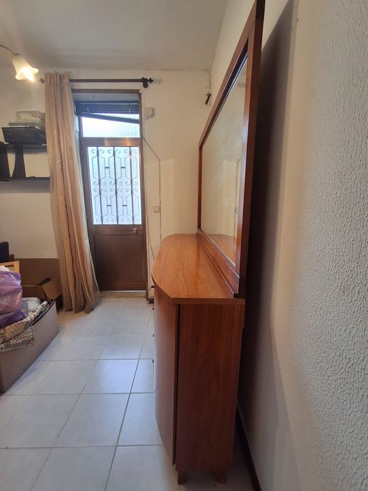 Mobilia de sala em pinho
