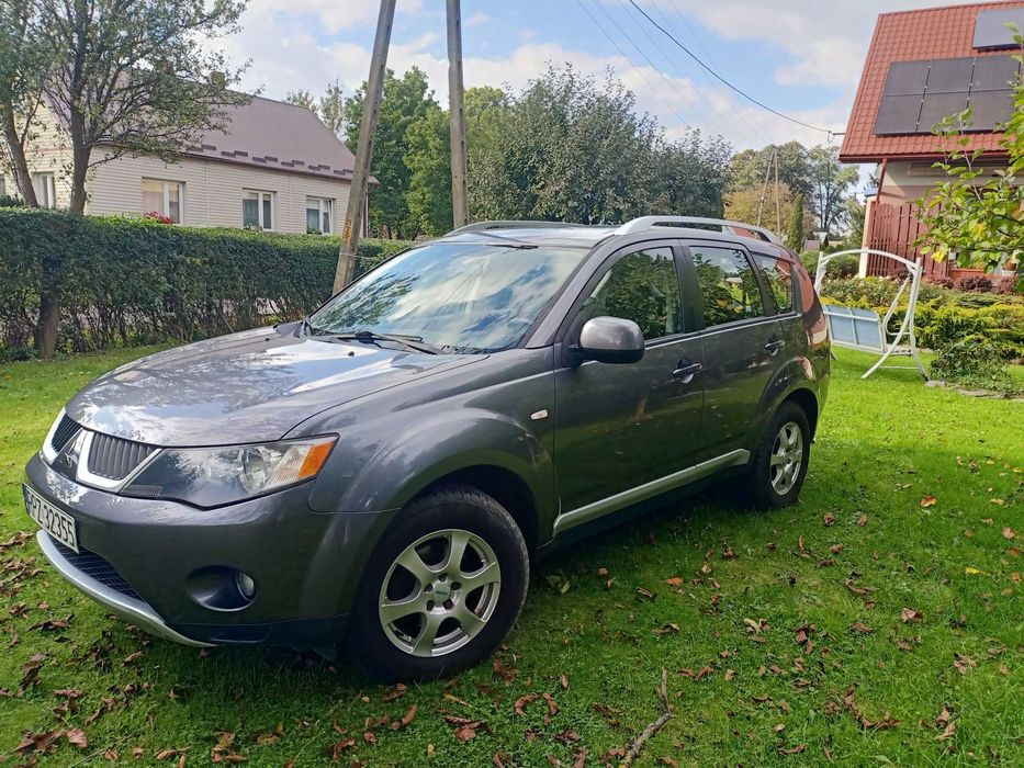 Mitsubishi Outlander 2