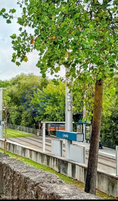 3 Lotes Para Moradias  Com Sub/Cave, Cave, R/C E 1º Andar