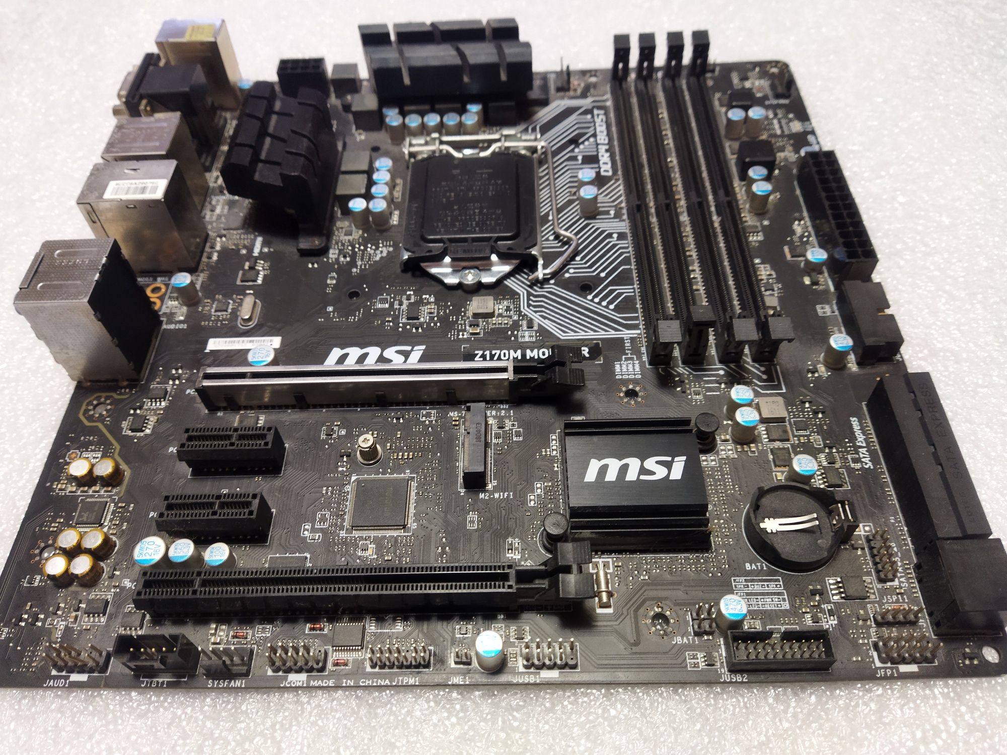 Материнська плата MSI z170m (не працююча)