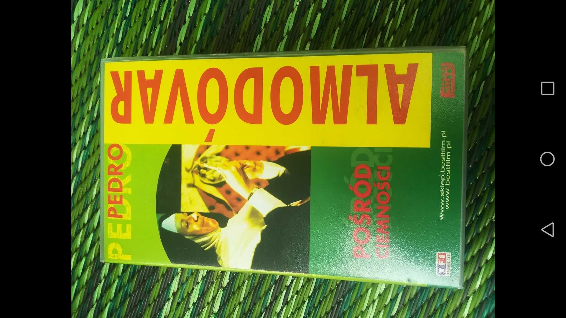 Pedro Almovodar Pośród ciemności VHS