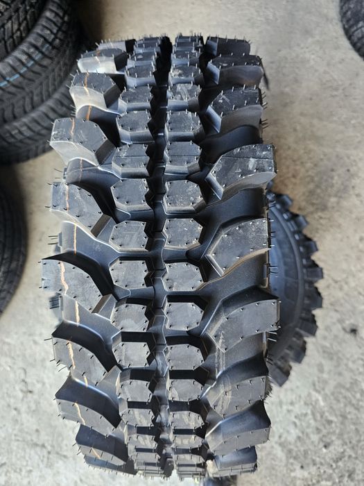 Opony Equipe 235/65 R17 Smx Wzór Simex