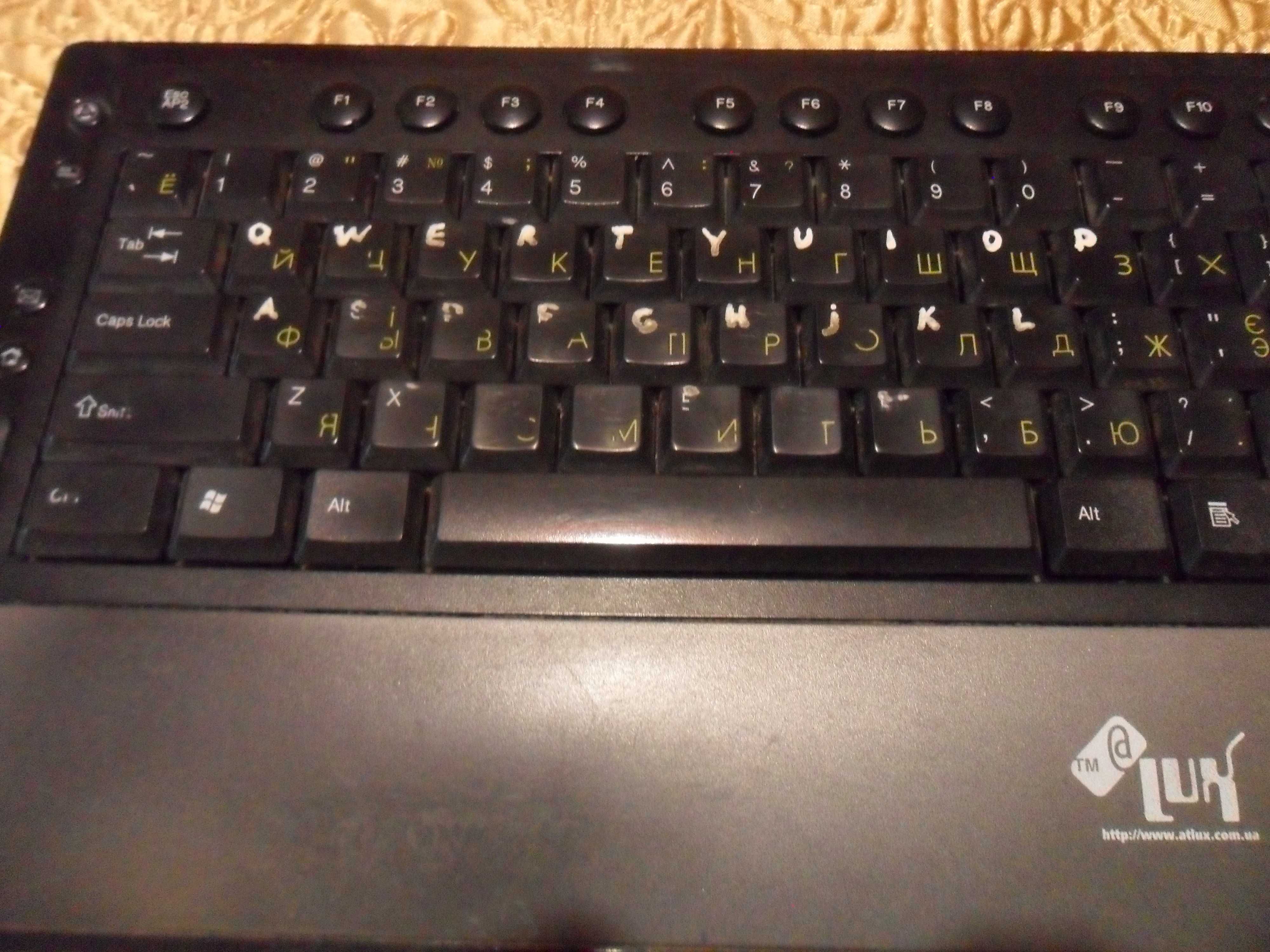 Клавіатура до компьютера або ноутбука з USB підключенням